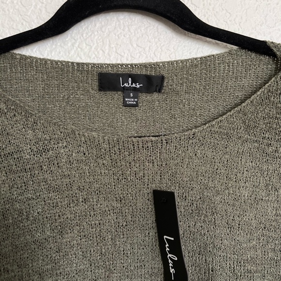 Lulu's Green Sweater - Picture 5 of 9